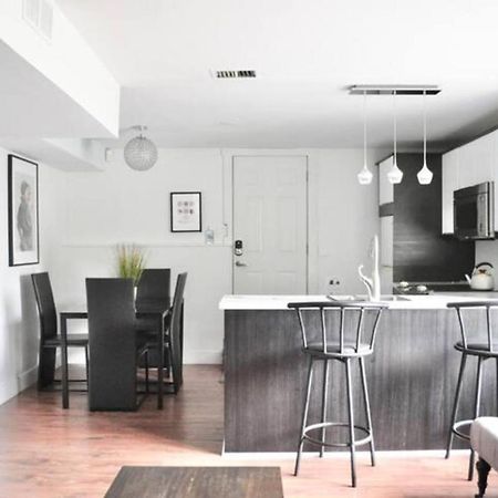 Cozy 1 Bd Suite Centrally Located Βόρειο Βανκούβερ Εξωτερικό φωτογραφία