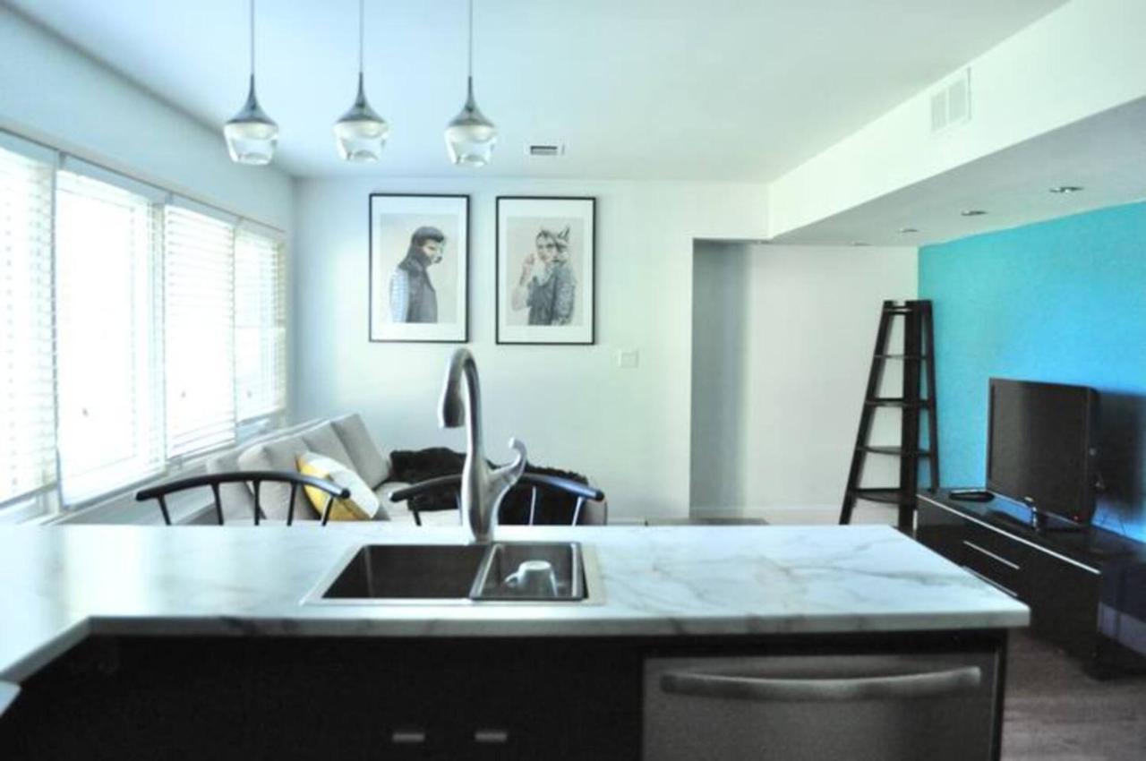 Cozy 1 Bd Suite Centrally Located Βόρειο Βανκούβερ Εξωτερικό φωτογραφία