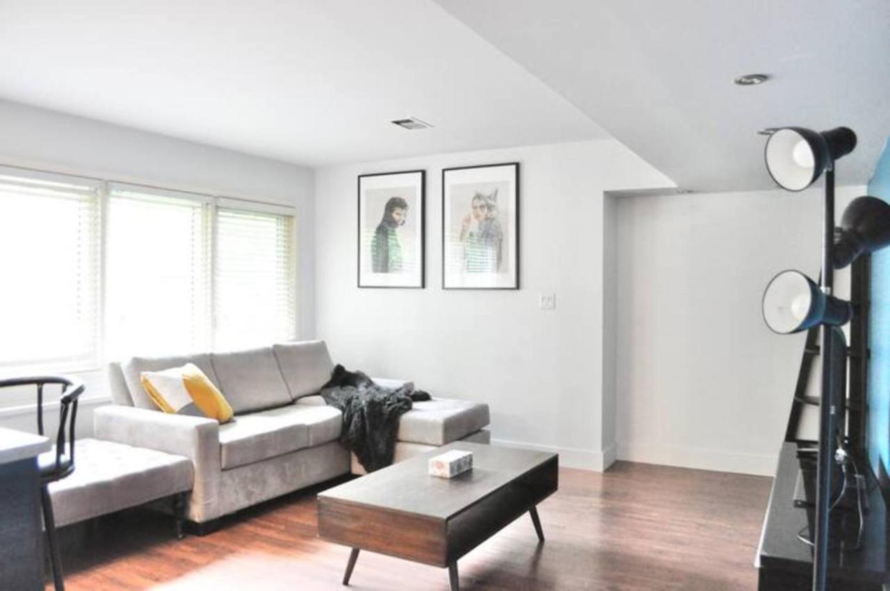 Cozy 1 Bd Suite Centrally Located Βόρειο Βανκούβερ Εξωτερικό φωτογραφία